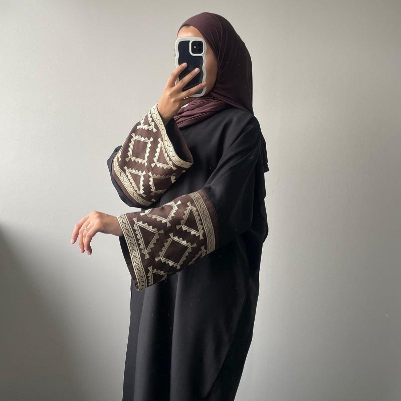 MH1256 Embroidered Elegant Cardigan Robe abayaL